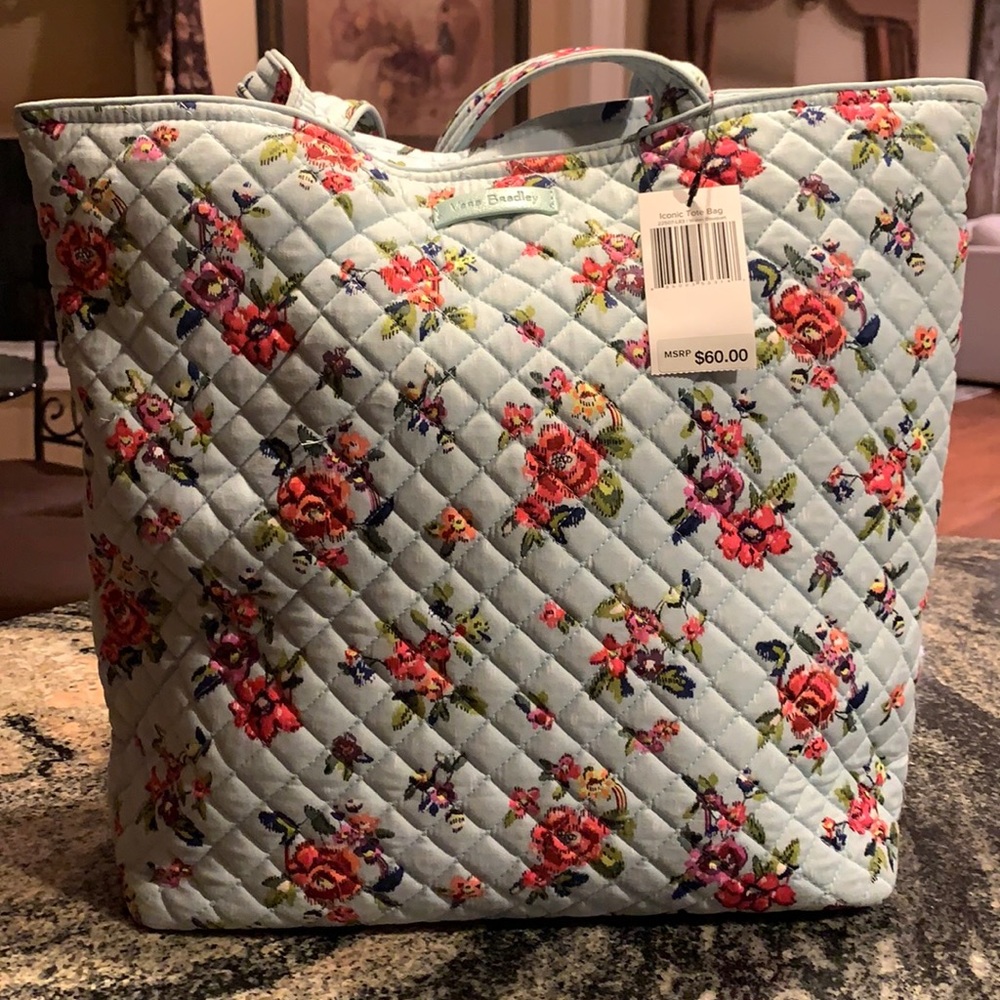 Vera Bradley iconic tote bag